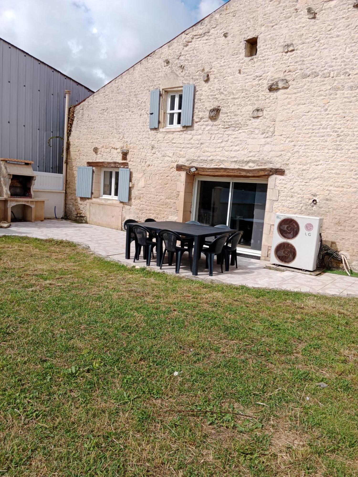 La Grange Pyratelle Villa Puyravault  Ngoại thất bức ảnh